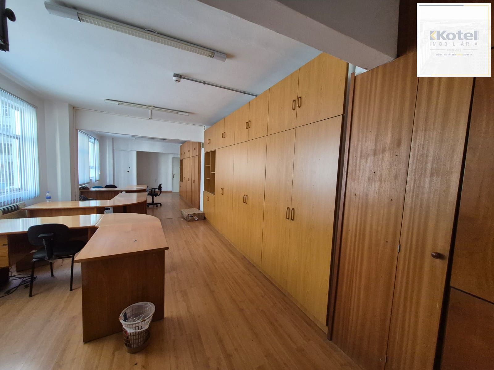 Sala com 50,70m² que pode ser transformada em apto