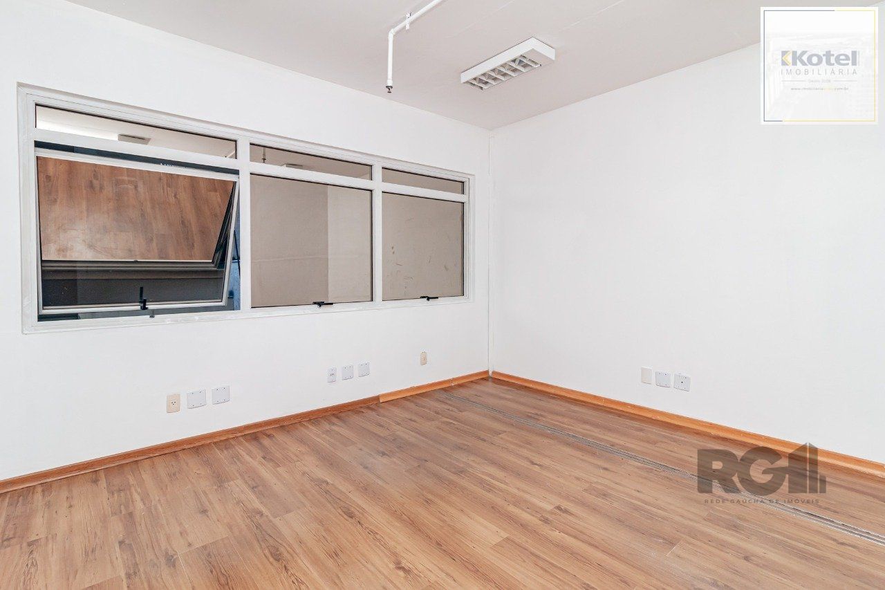 Sala Comercial à venda, 45m², Centro Histórico - Porto Alegre