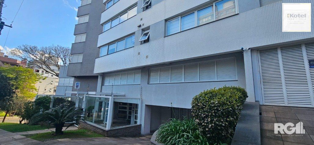 Lindo Apartamento Mobiliado de 1 domitório com 1 Suíte e Sacada — foto 2