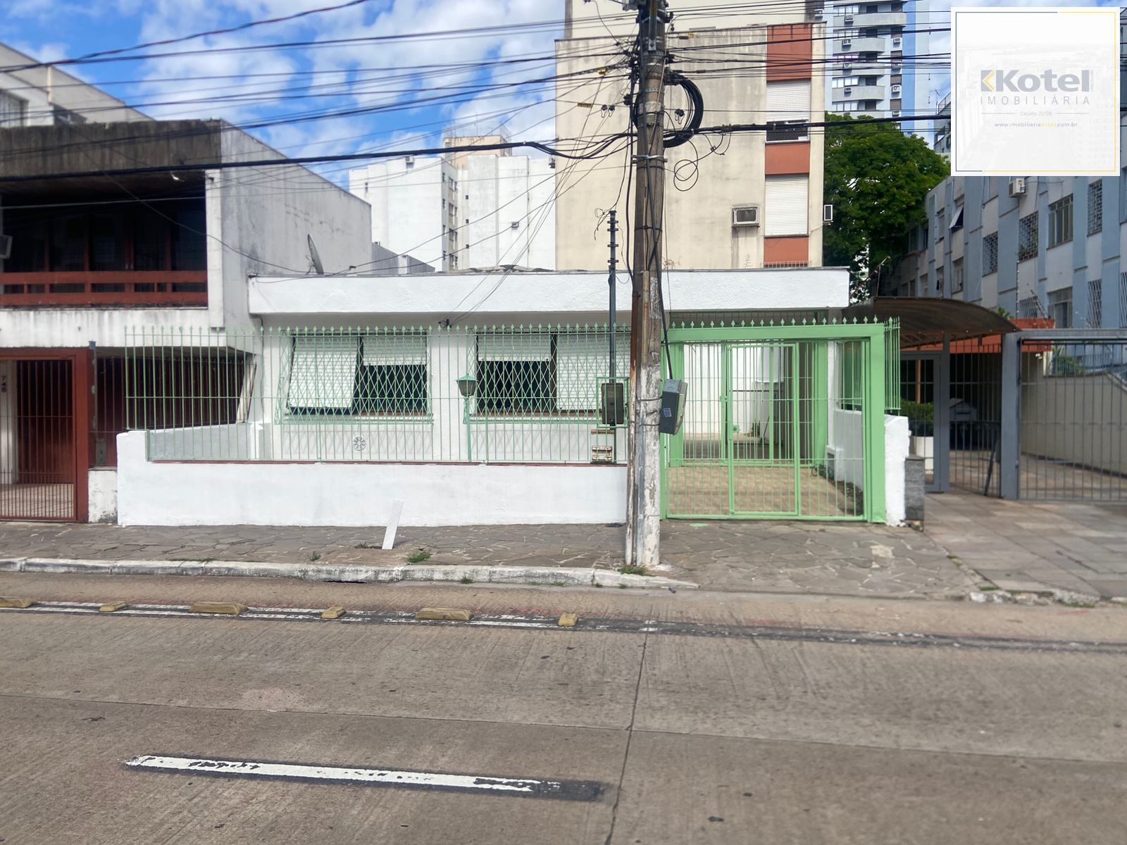 Casa com grande potencial para loja ponto comercial