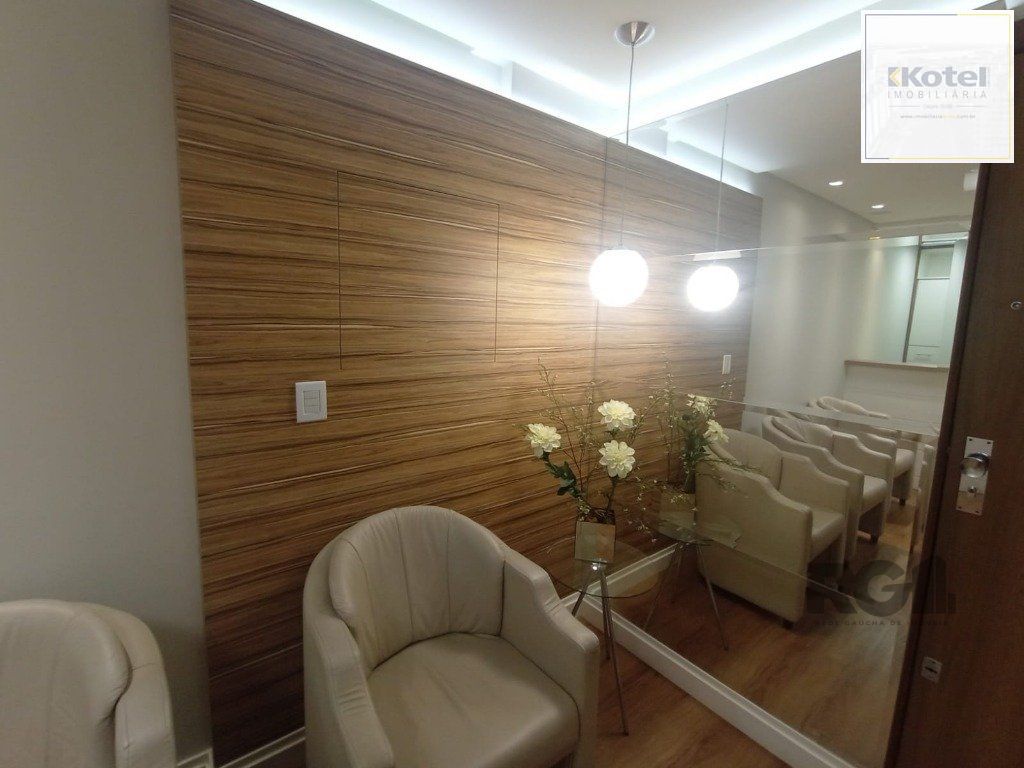 Conjunto/sala - 68 m² - Centro Histórico