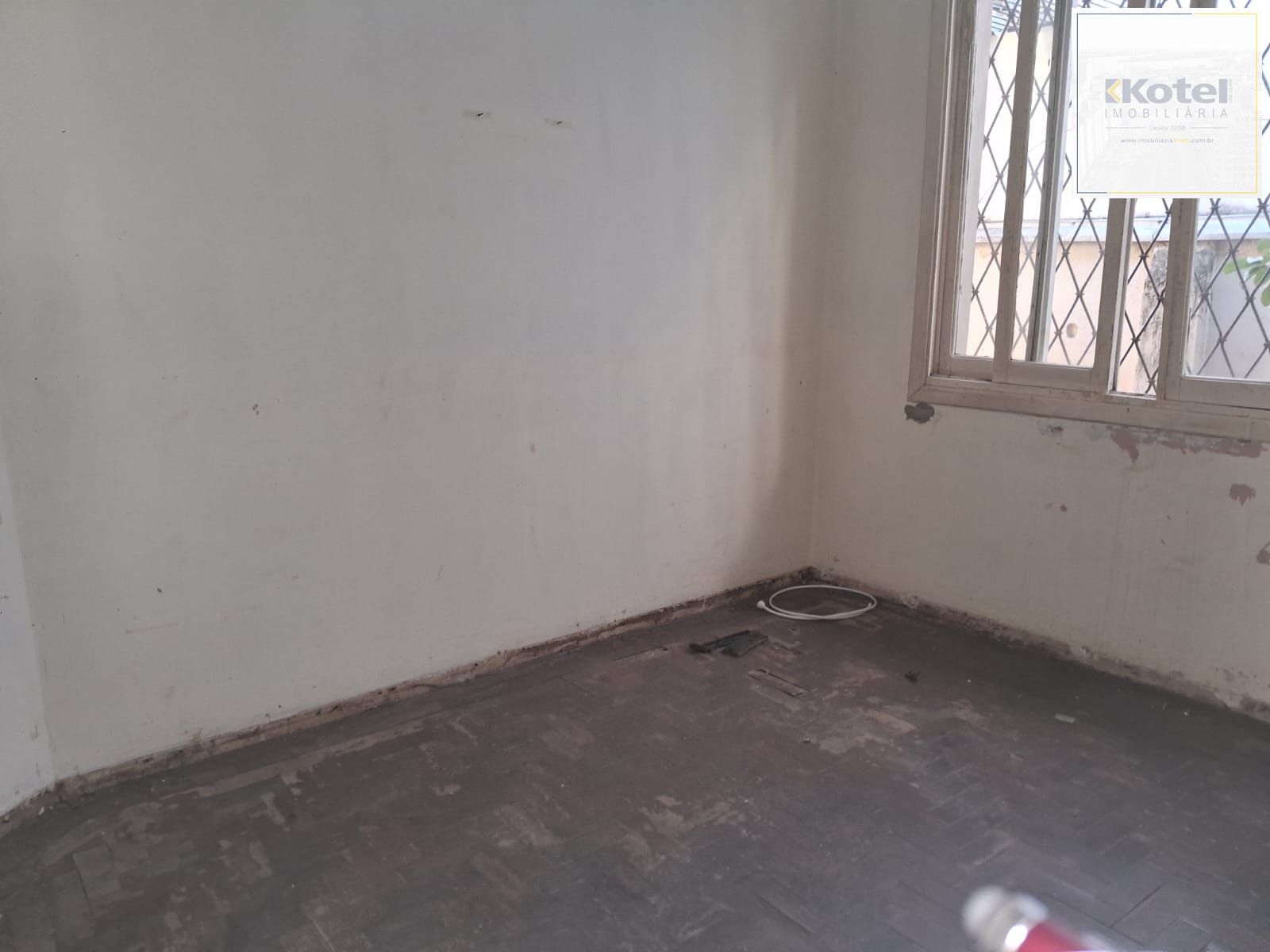 Casa 2 quartos à venda, 90m², Menino Deus - Porto Alegre