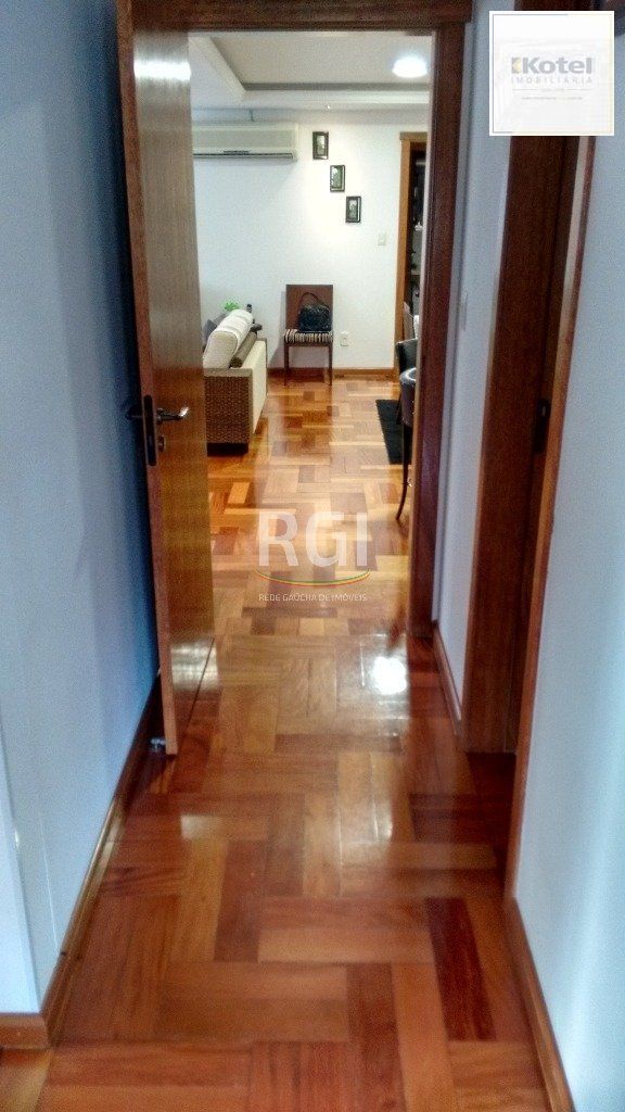 Apartamento para Venda - 238.12m², 3 dormitórios, sendo 1 suites, 3 vagas - Menino Deus — foto 4
