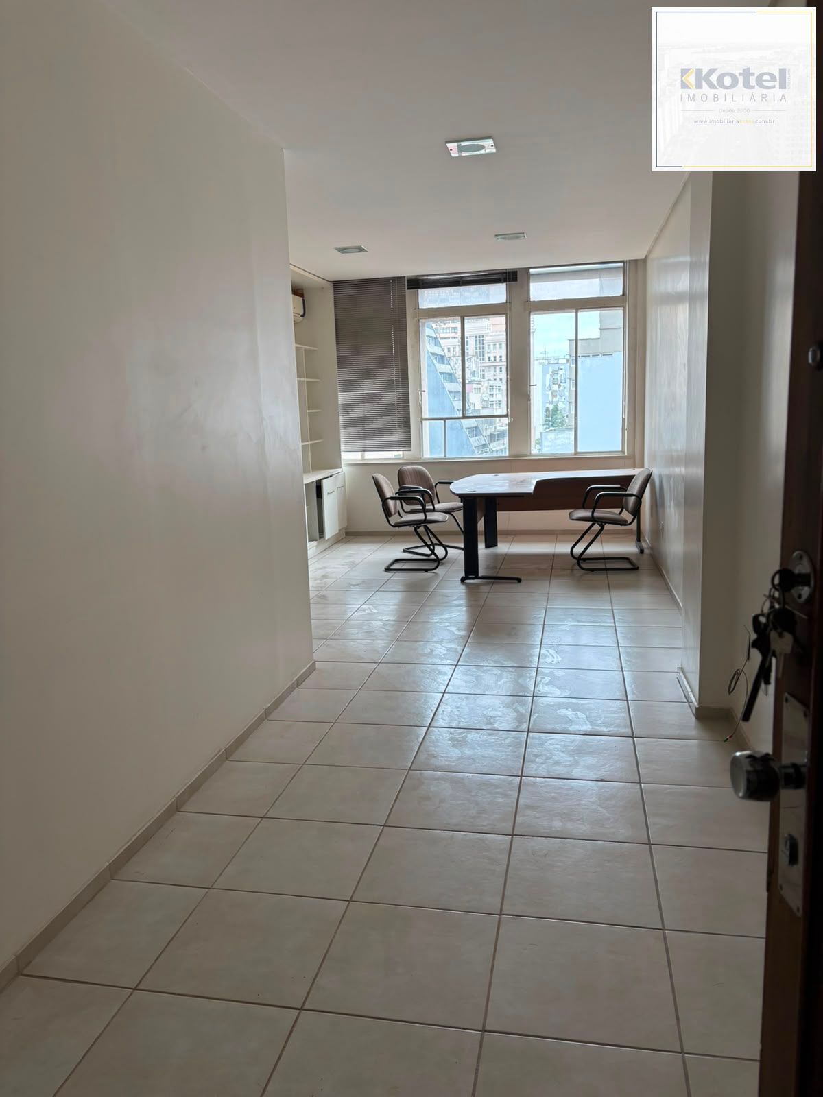 Não Perca!!! Excelente Conjunto Comercial no Centro de Porto Alegre!!! Valor exclusivo de R$ 185.000,00!!! — foto 3