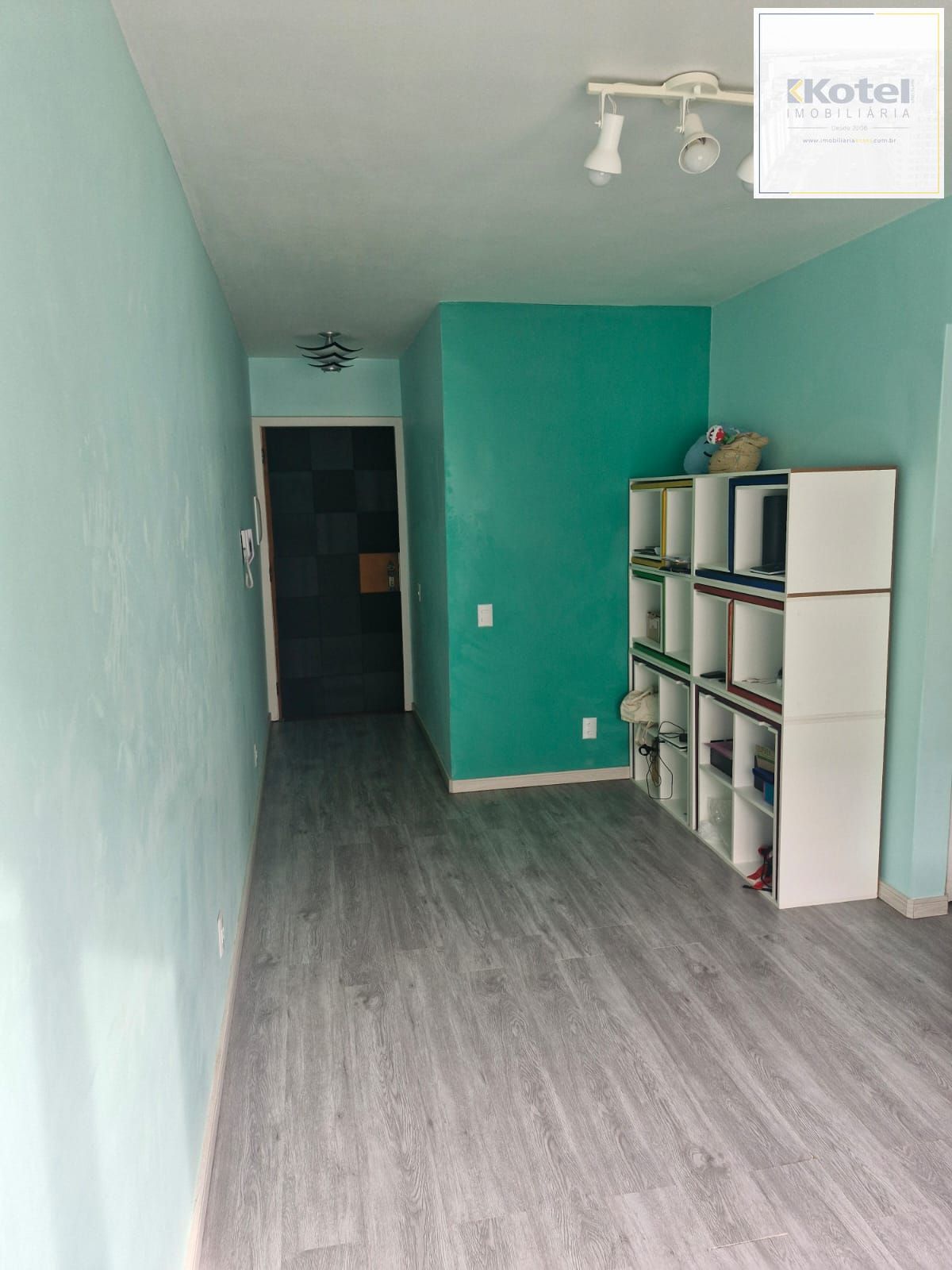 ÓTIMO APARTAMENTO DE 2 DORMITÓRIOS NA RUA ANGELO CRIVELLARO