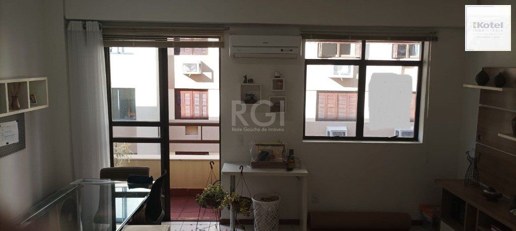sala - 30,23 m² - Menino Deus