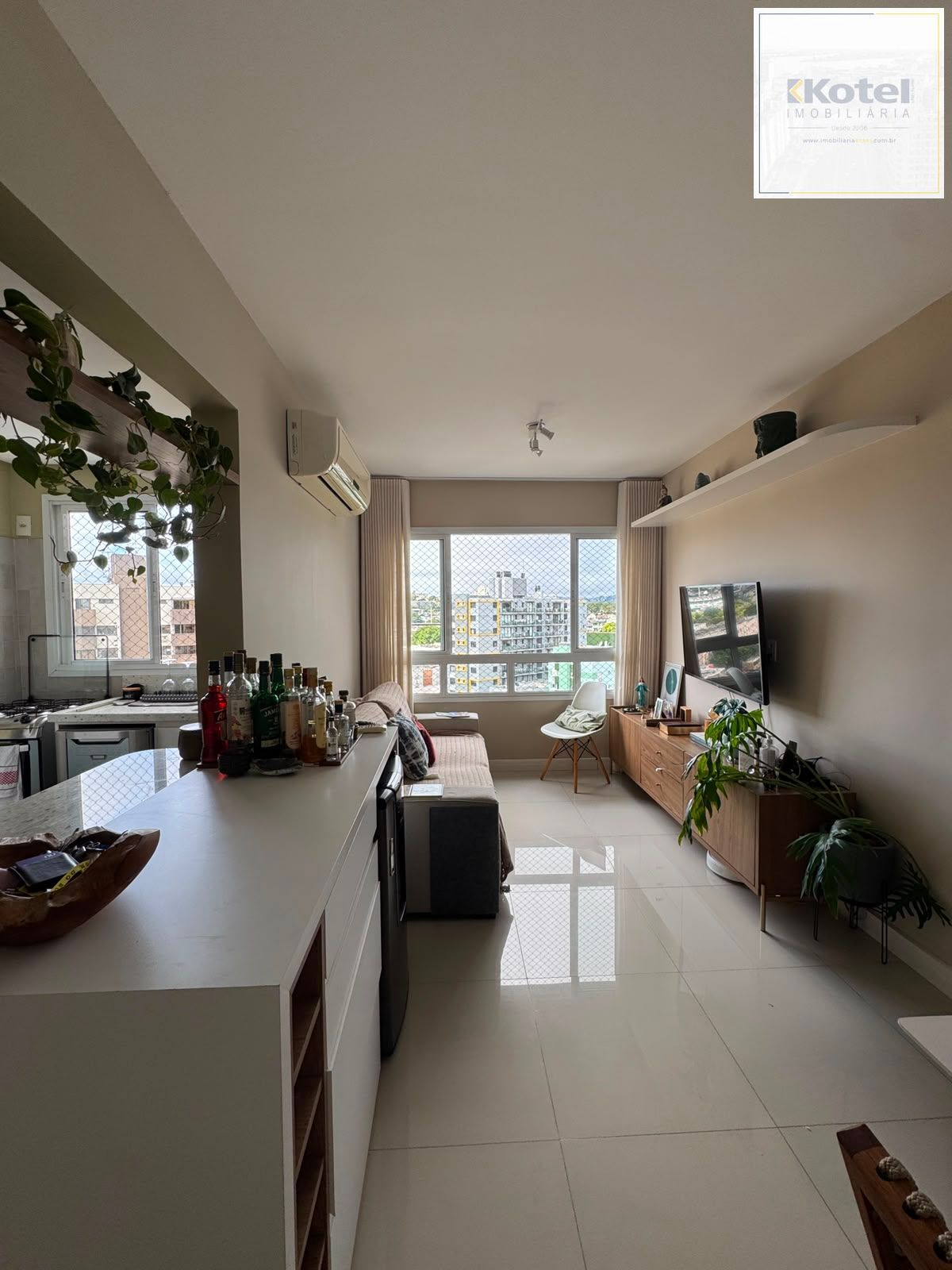 Apartamento 2 dormitórios com vaga no Menino Deus