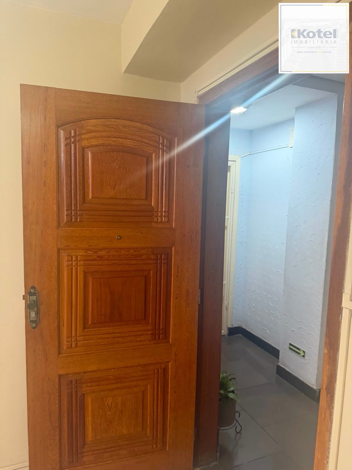 Excelente oportunidade sala comercial rua DR. flores , 0 dormitório — foto 4