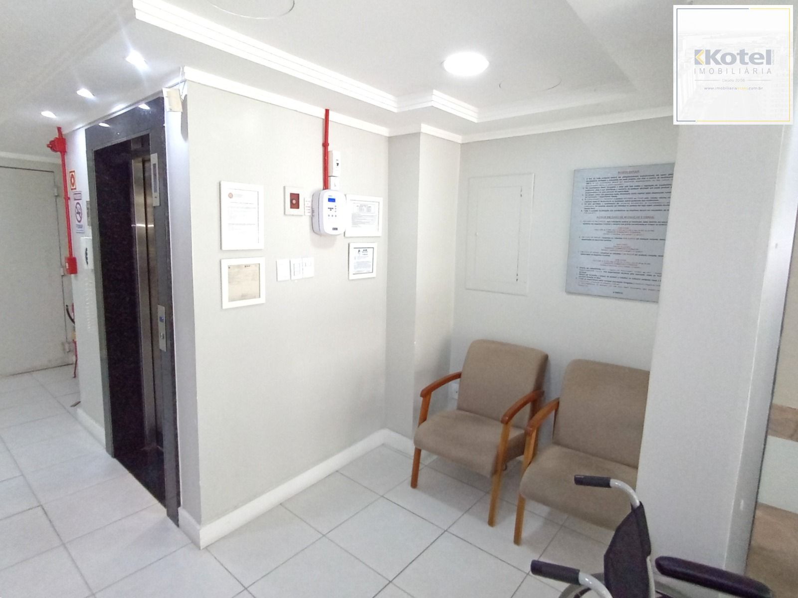 Sala Comercial, 1 sala, à venda, 37 m², Menino Deus - Porto Alegre — foto 4