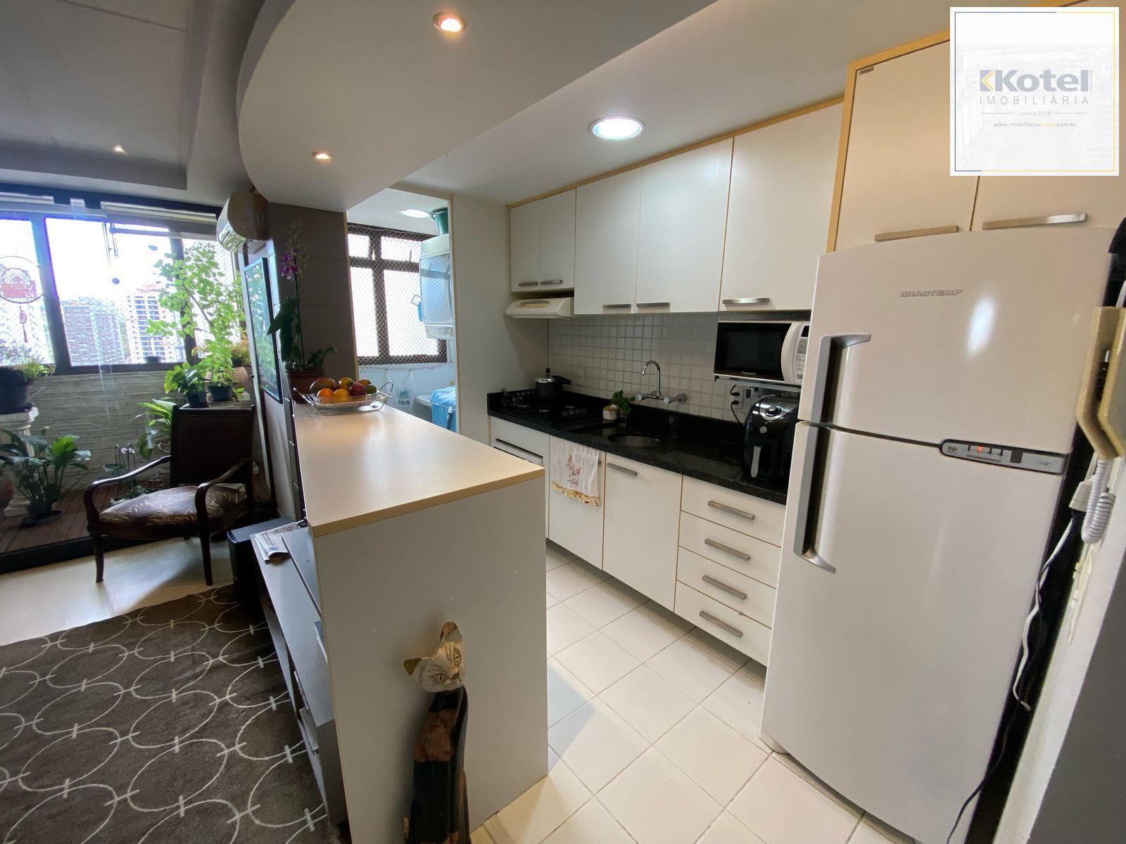 Apartamento 2 dormitórios box, 63m2, cidade baixa