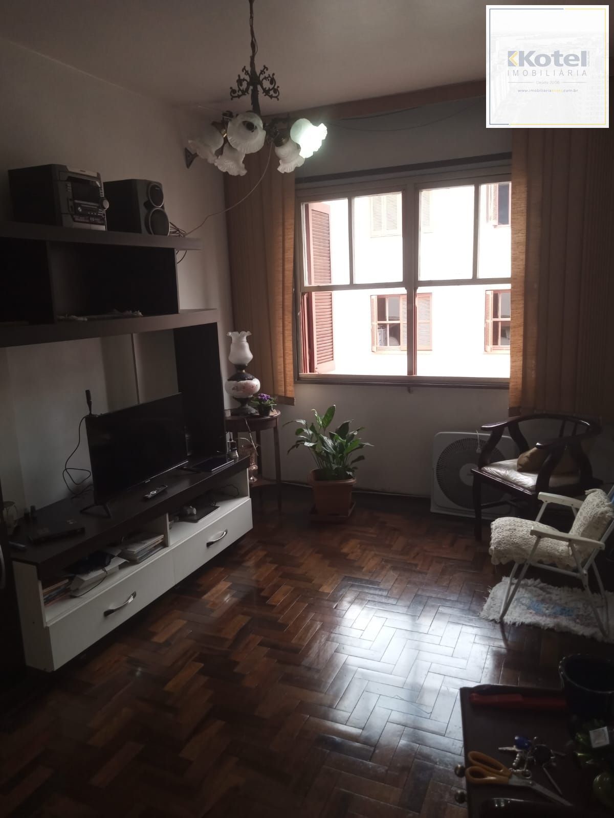 Apartamento três dormitórios,  - Bairro Medianeira — foto 2