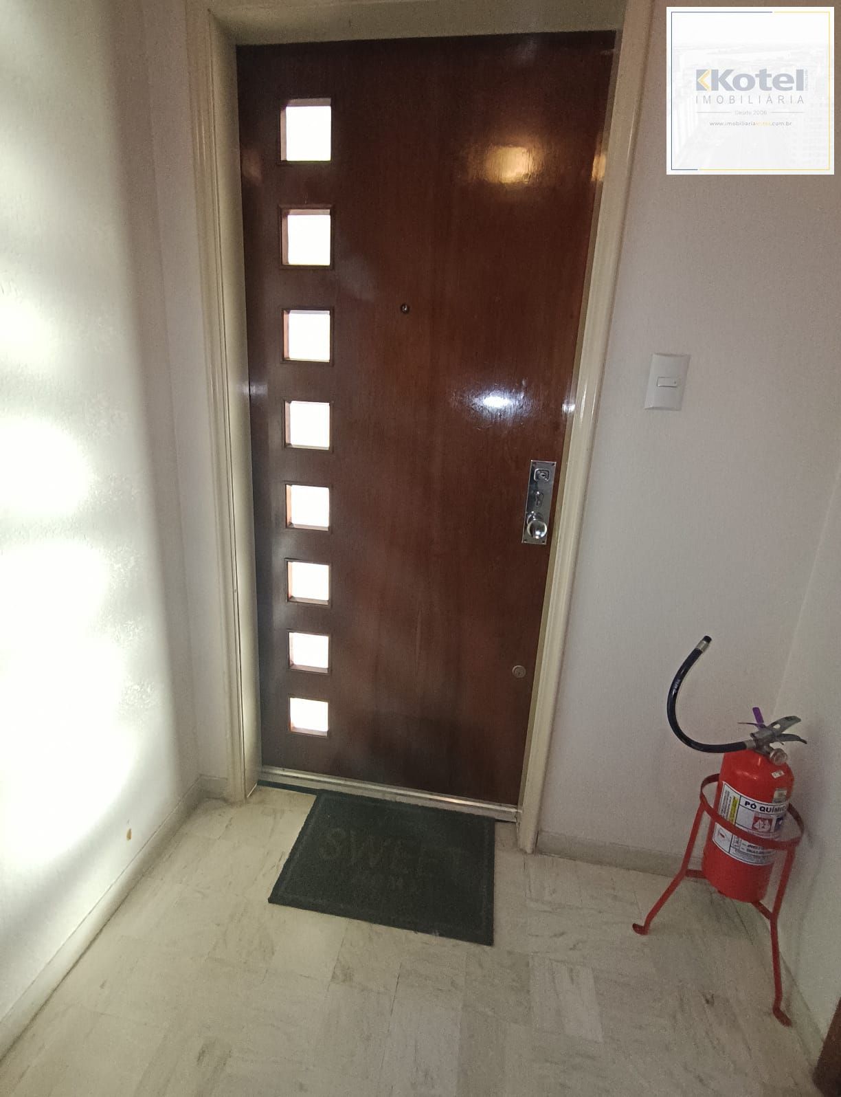 Apartamento 3 dormitórios - 132,00 m²  -  1 vaga - MENINO DEUS