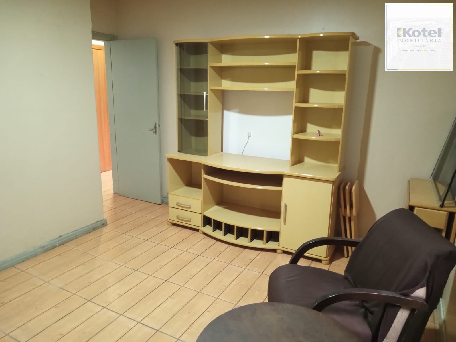 Apartamento um dormitório térreo com terraço lateral — foto 2