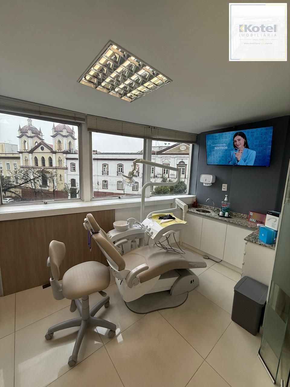 Sala Comercial, à venda, 33 m², Centro - Porto Alegre — foto 2