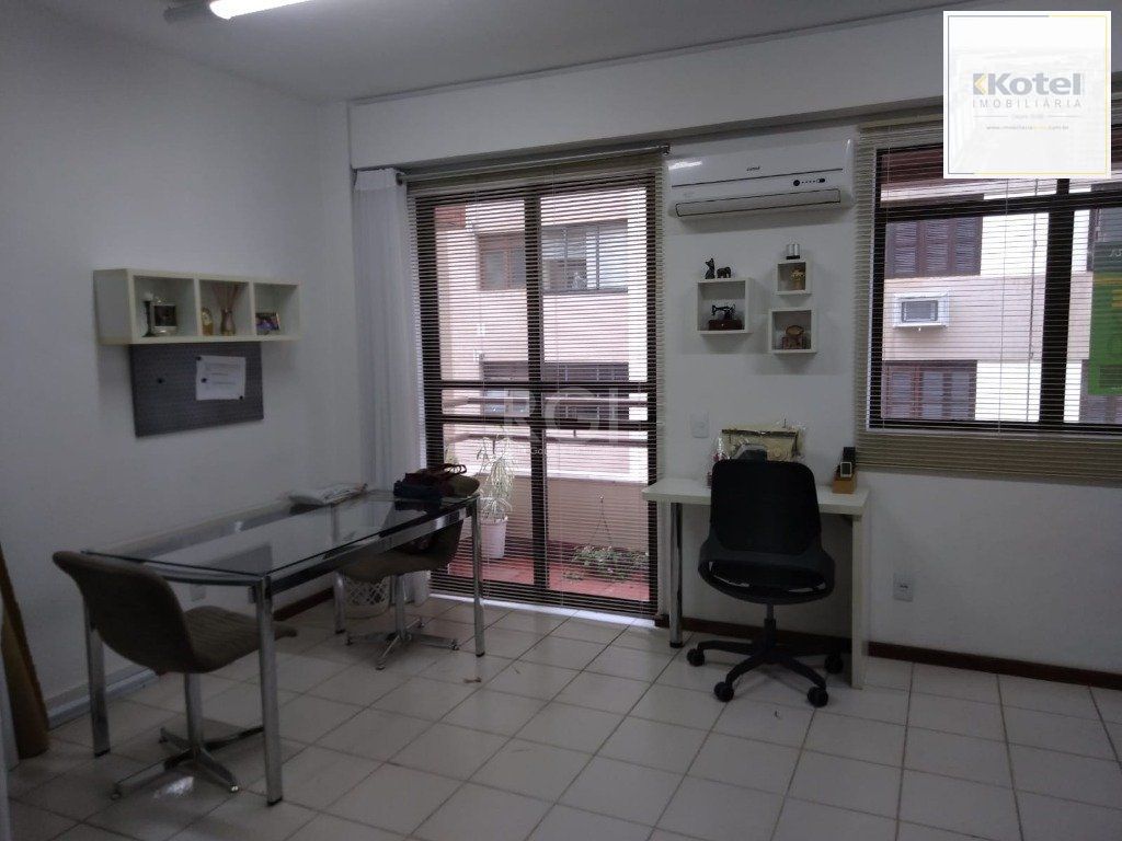 sala - 30,23 m² - Menino Deus