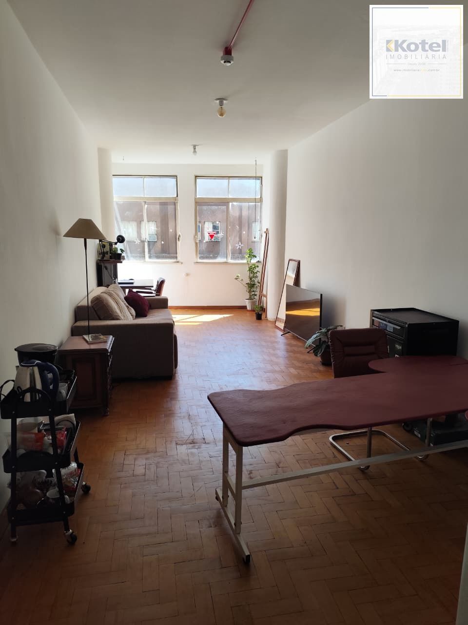 Sala Comercial na rua Andrade Neves - Centro Histórico