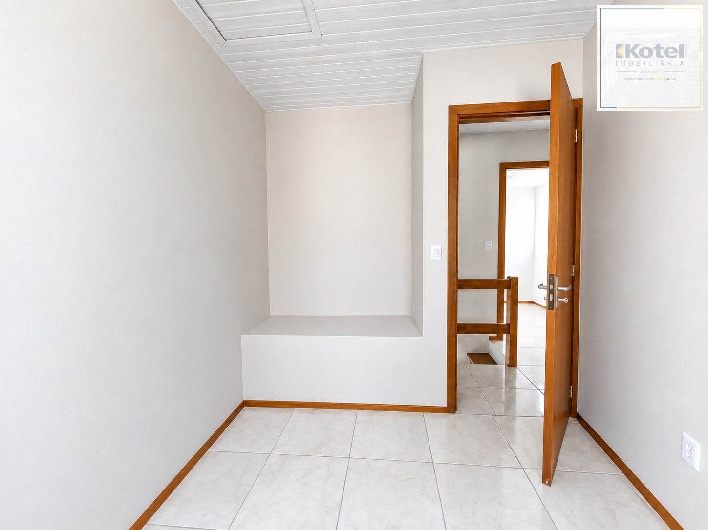 Casa de Condomínio, 2 quartos, à venda, 83 m², Restinga - Porto Alegre — foto 2