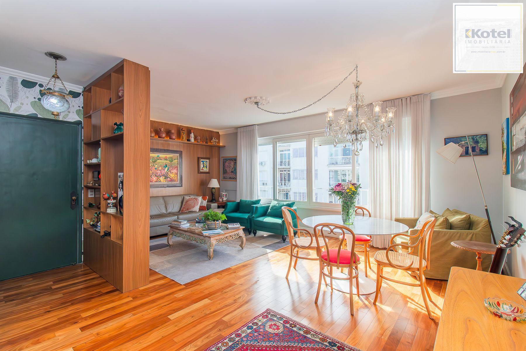 Cobertura Duplex, 4 D - 1 suíte - 1 vaga - 247,31 m² - Moinhos de Vento
