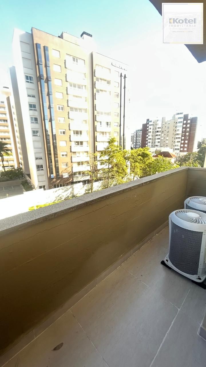 APARTAMENTO DE FRENTE 03 DORMITÓRIOS -MENINO DEUS