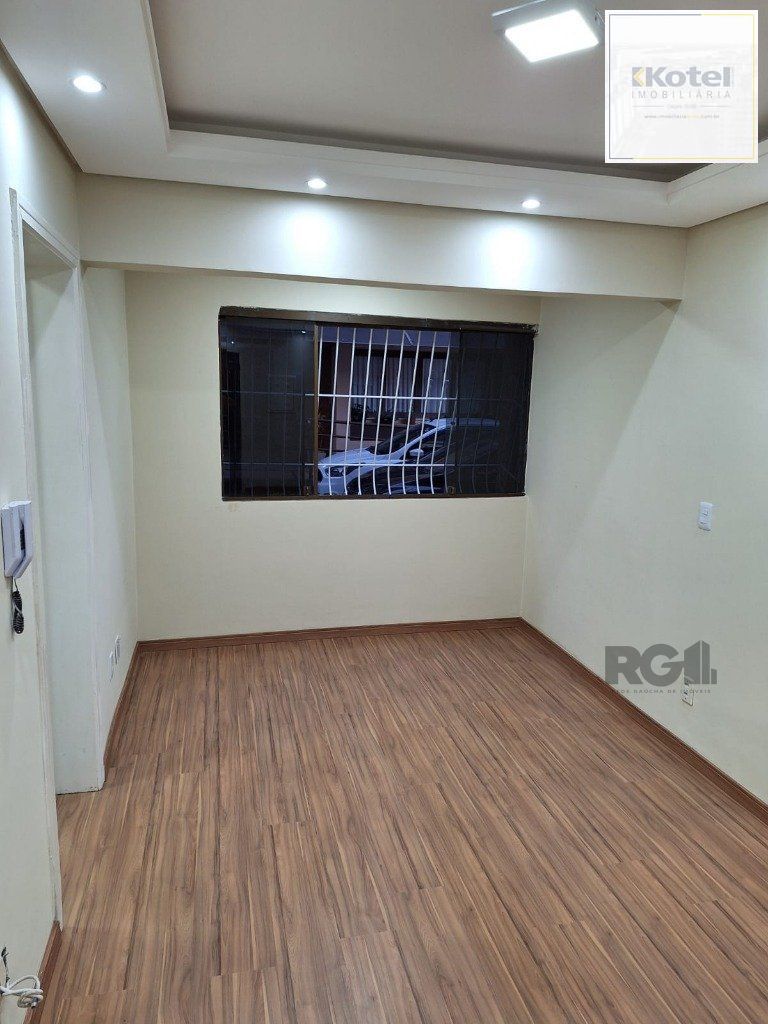 Apartamento- 2 dormitórios - 57,37 m² - CAVALHADA — foto 2