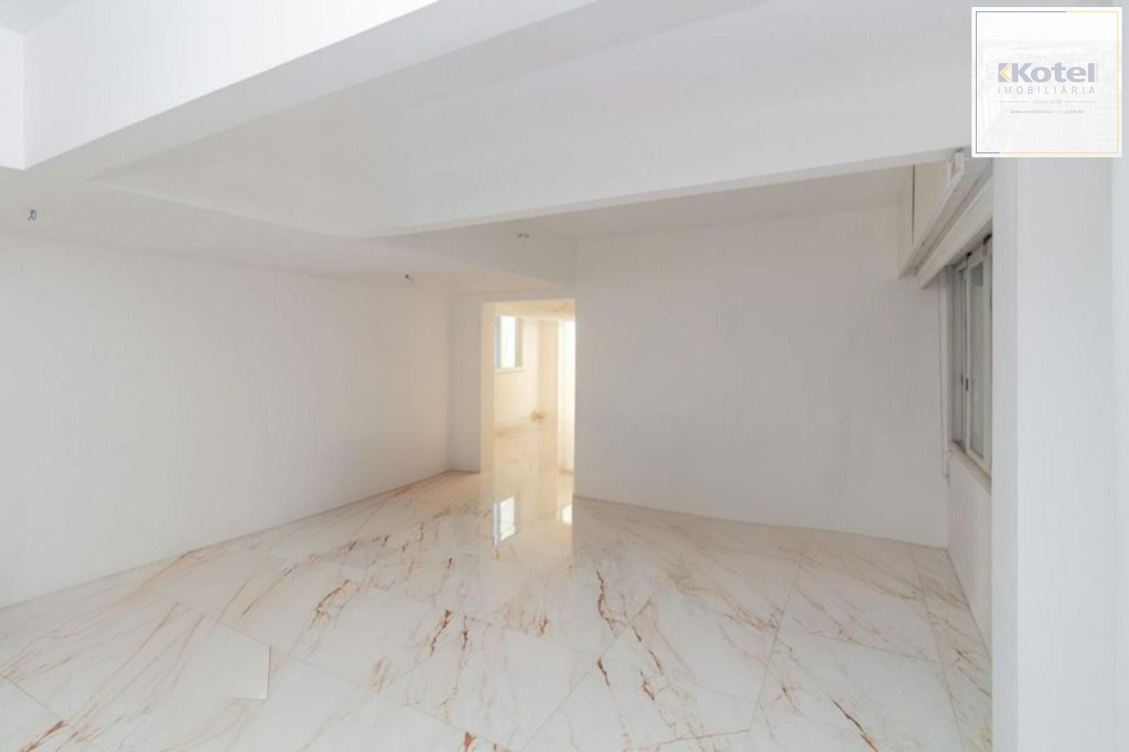 Excelente Apartamento 3 Dormitórios , 149 m², Avenida Borges de Medeiros !!! Valor Imperdível!! — foto 5