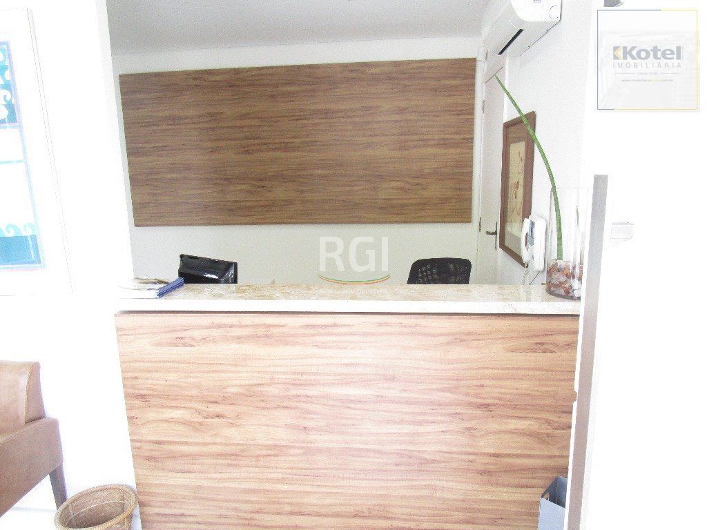 Casa para Venda - 227m², 4 dormitórios, 1 vaga - Menino Deus — foto 4