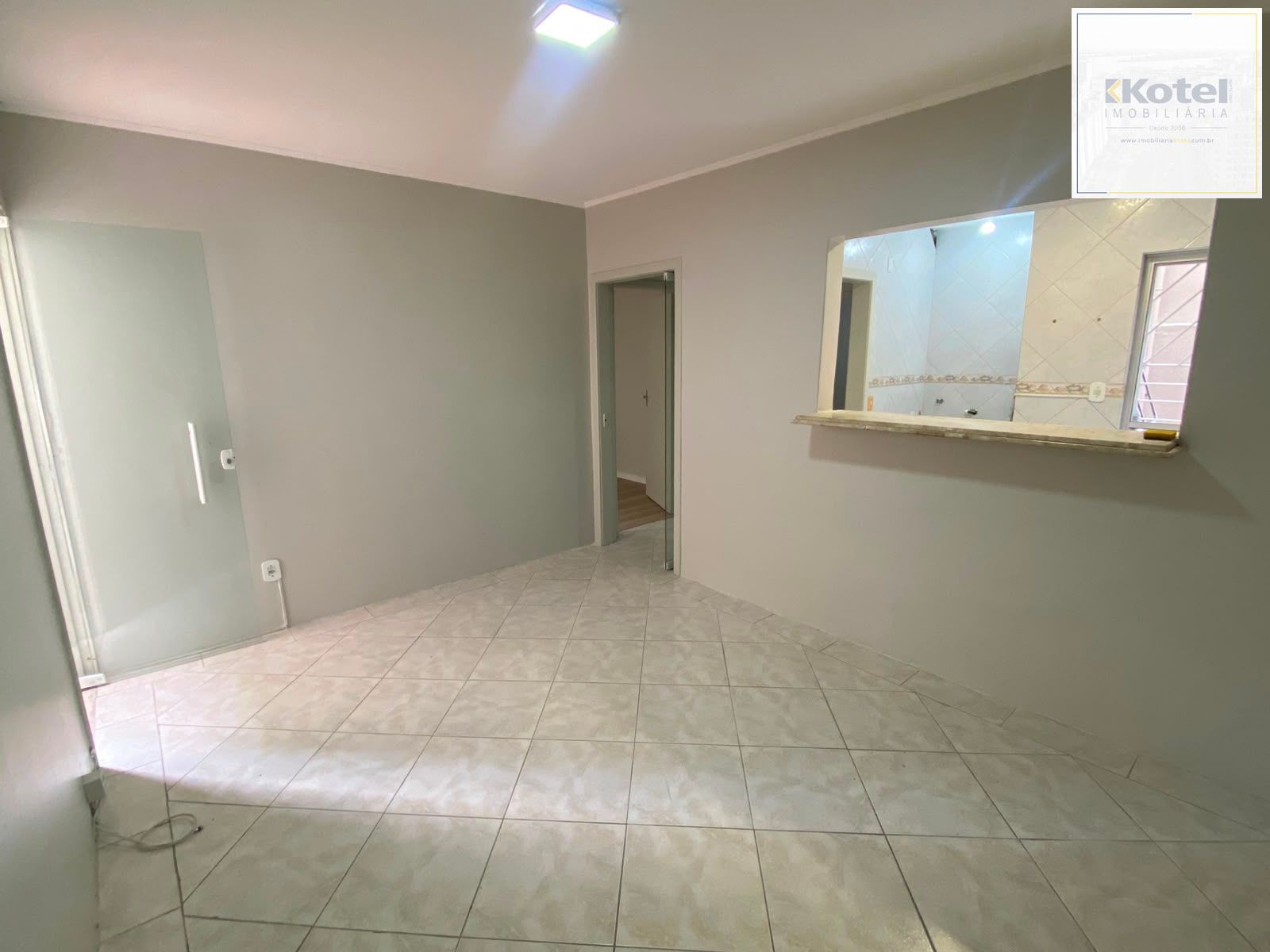 Térreo com 2 dormitórios e pátio