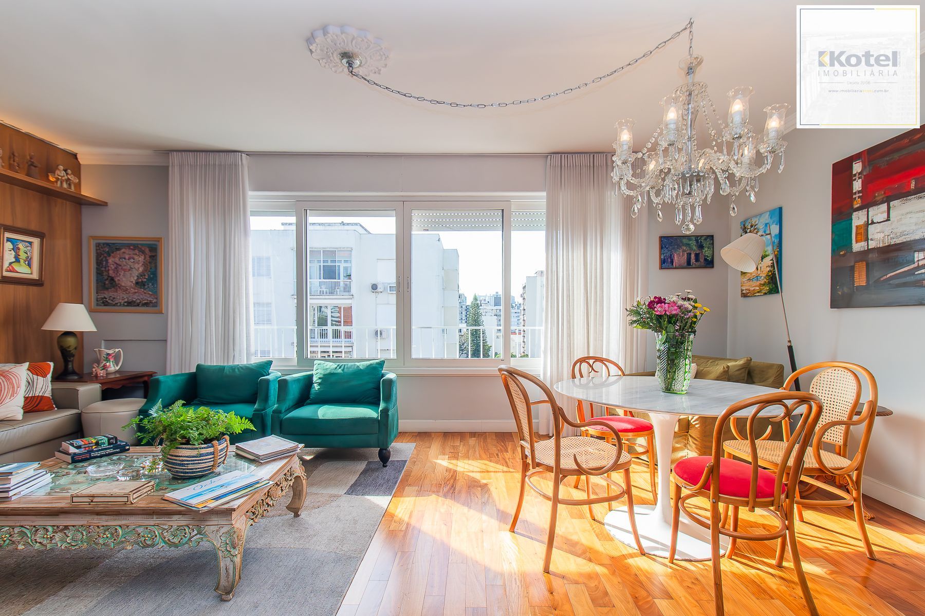 Cobertura Duplex, 4 D - 1 suíte - 1 vaga - 247,31 m² - Moinhos de Vento