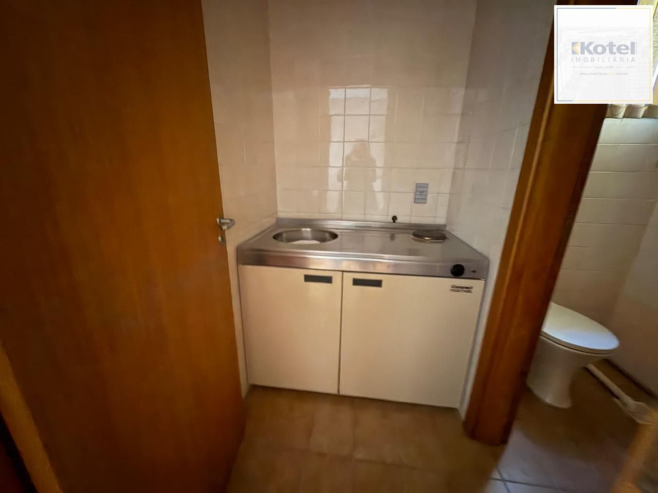Sala/comercial 41,66 no Menino Deus