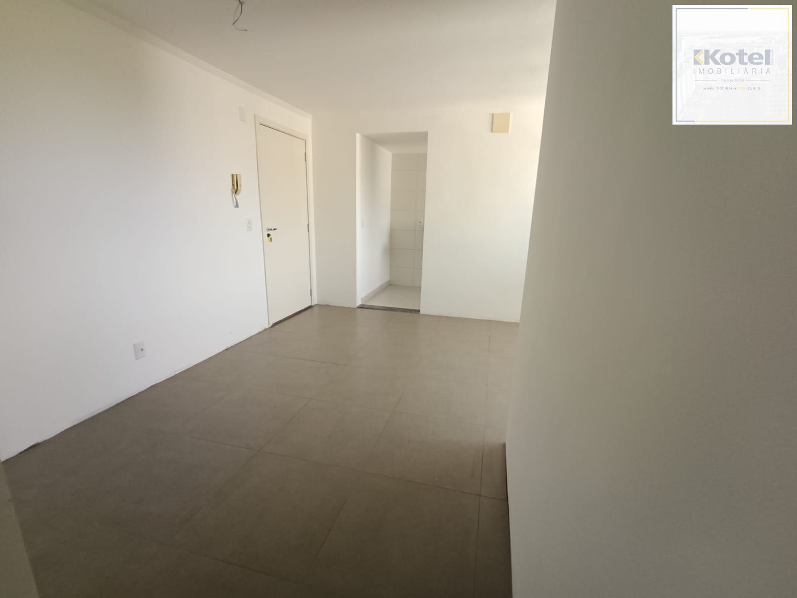 Apartamento em Porto Alegre, no bairro Vila Nova, com 2 dormitório