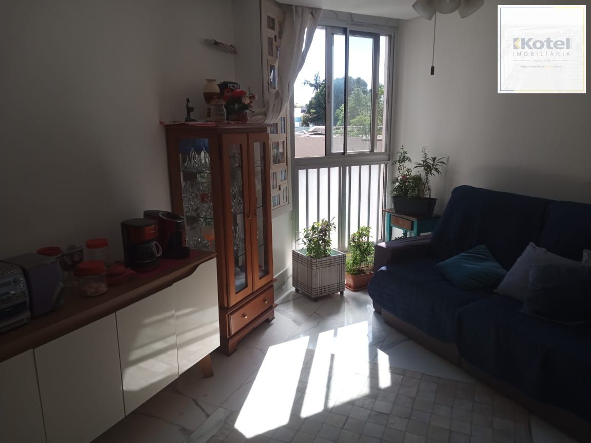 Apartamento três dormitórios, vaga rotativa Bairro Cristal — foto 2