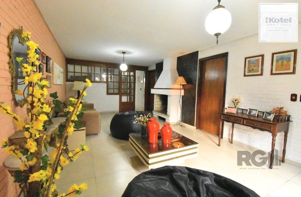 CASA - 5 dorms. -  3 vagas -  290 m² - MENINO DEUS — foto 4