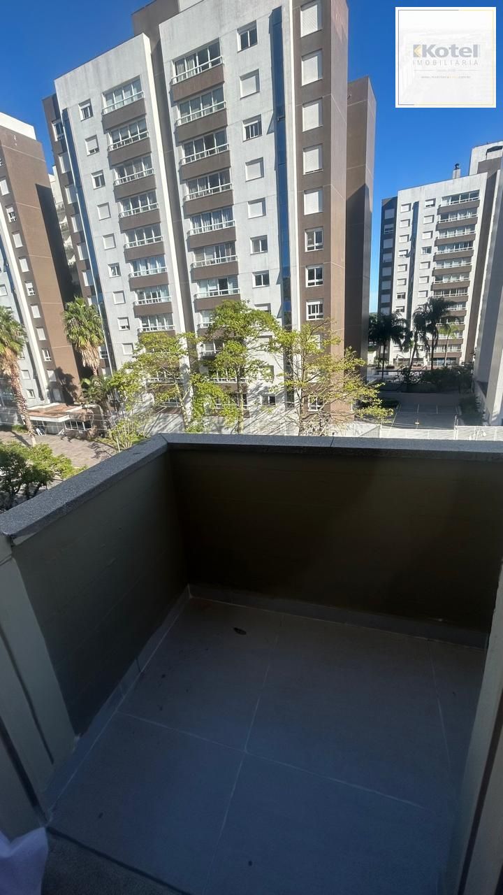 APARTAMENTO DE FRENTE 03 DORMITÓRIOS -MENINO DEUS