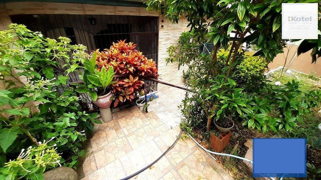 Casa para Venda - 200m², 3 dormitórios, 1 vaga - Jardim Carvalho
