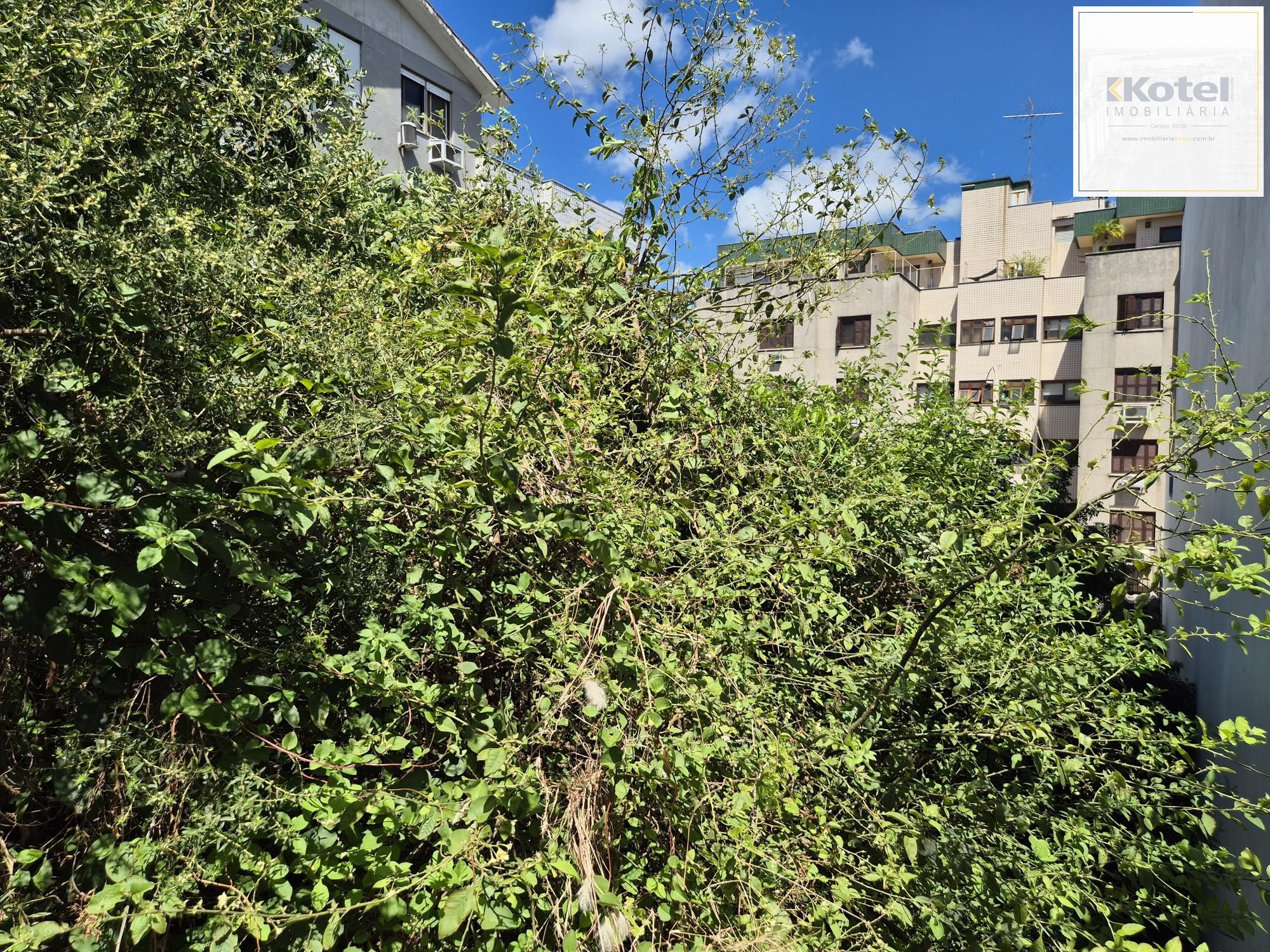 Terreno com 360m² — foto 2