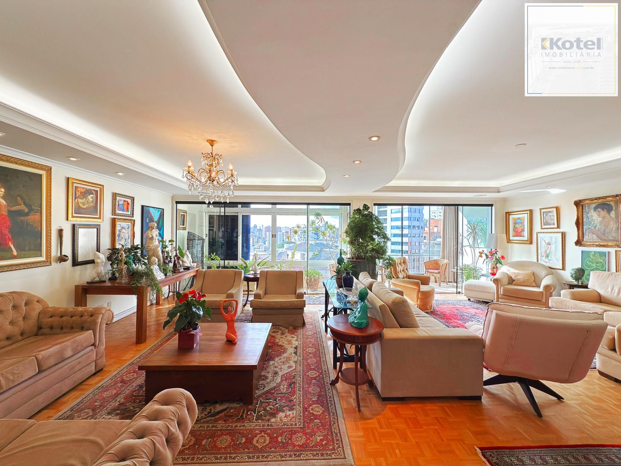 231,8 m², 3 dormitórios com suíte, 1 vaga — foto 4