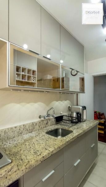 Cobertura dcom 02 dorm . Dependencia de Empregada, com 154,22m2 area privativa com garagem Menino Deus — foto 5
