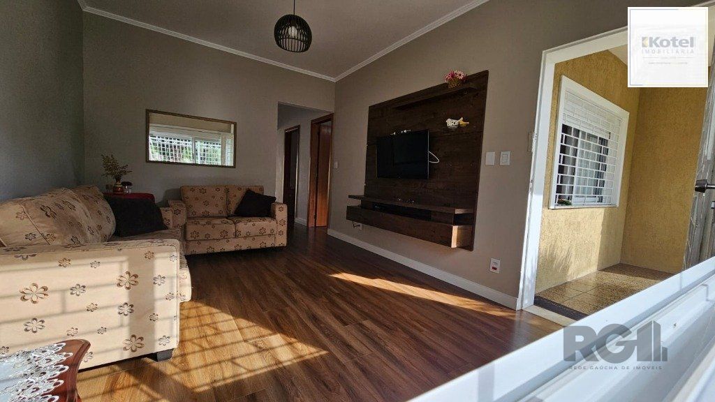 Casa 3 dormitórios, 5 vagas, 155 m² área construída, terreno 300m², Nonoai. — foto 2