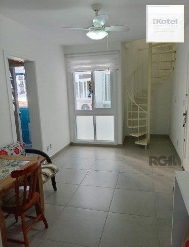 APARTAMENTO COBERTURA - 3 dorms. - 1 vaga - 99,00 m² - MENINO DEUS