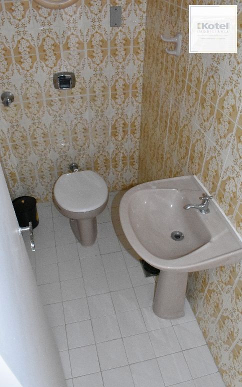 Apartamento 3 dormitorios vaga coberta Menino Deus