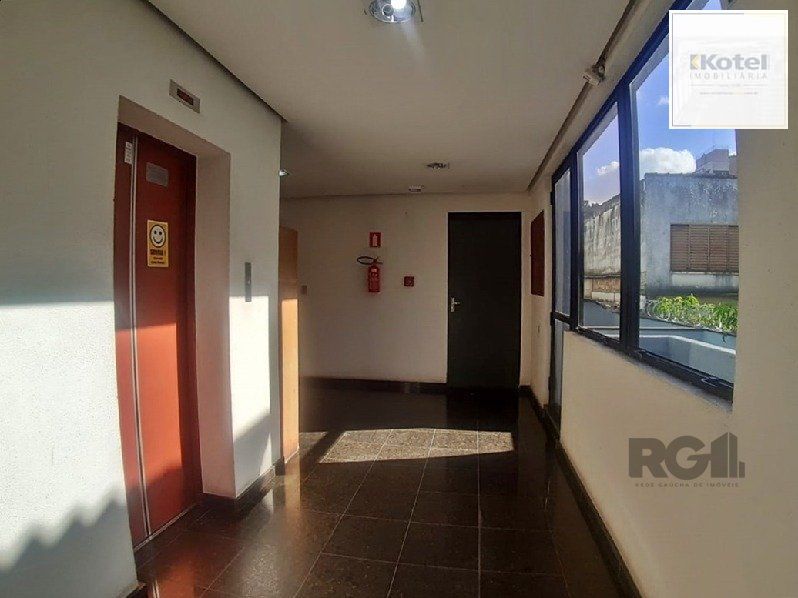 Conjunto de Salas na Rua Érico Veríssimo