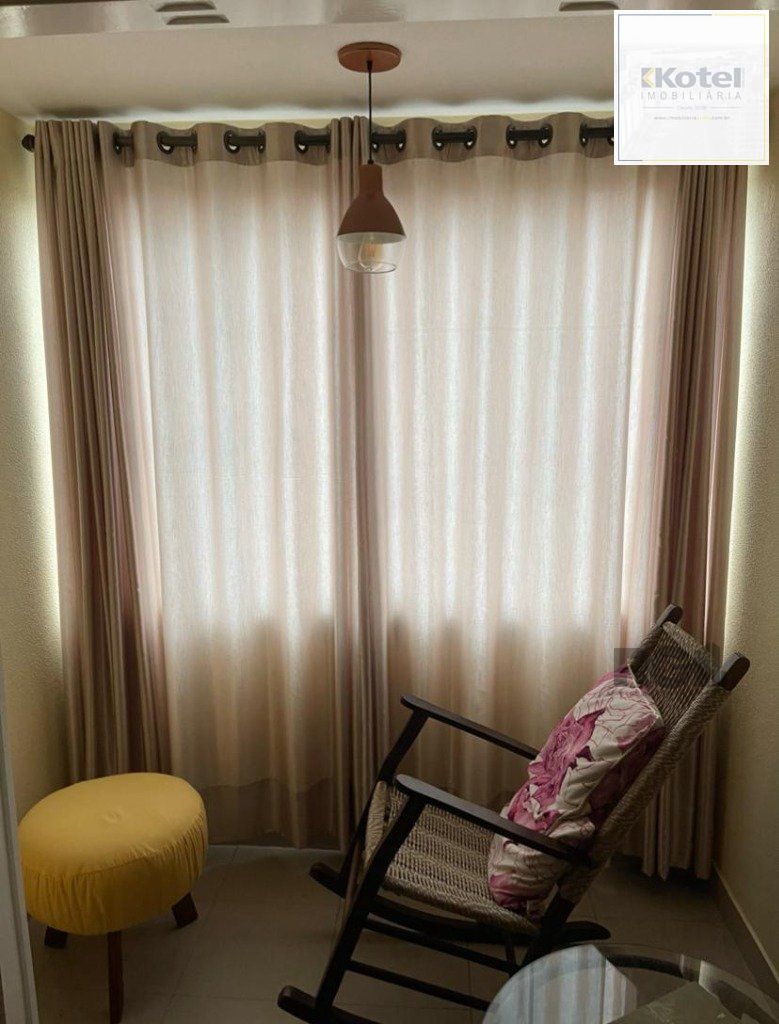 Excelente apartamento reformado 43m² privativo, todos móveis incluidos e ar condicionado.