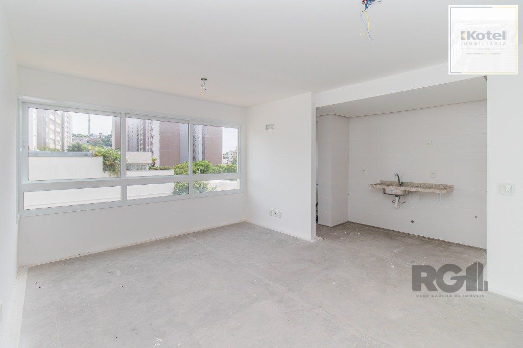 APARTAMENTO - 2 dorms. 1 vaga - 69,83 m² - MENINO DEUS — foto 3