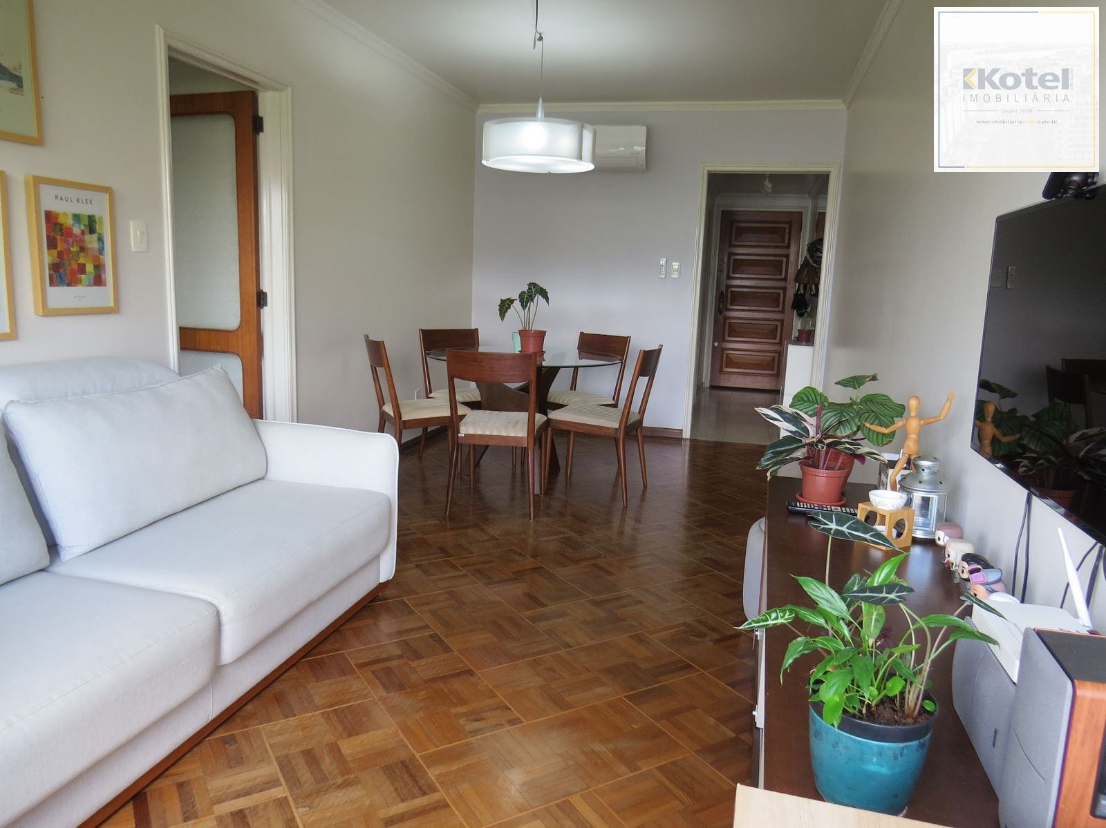 Apartamento 02 dormitórios, 70,62m2 á.priv. - Menino Deus