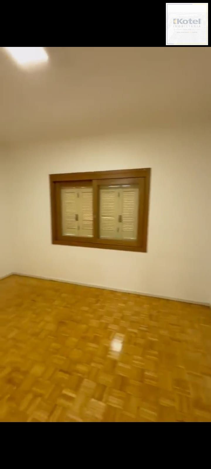 Apartamento 2 dormitórios com vaga no Menino Deus