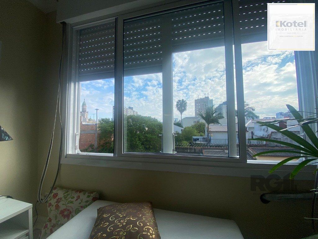 apartamento 2 dormitorios mais dependencia 72m2 Cidade Baixa
