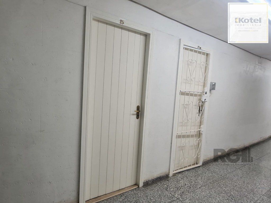Sala - 30 m² - Centro Histórico