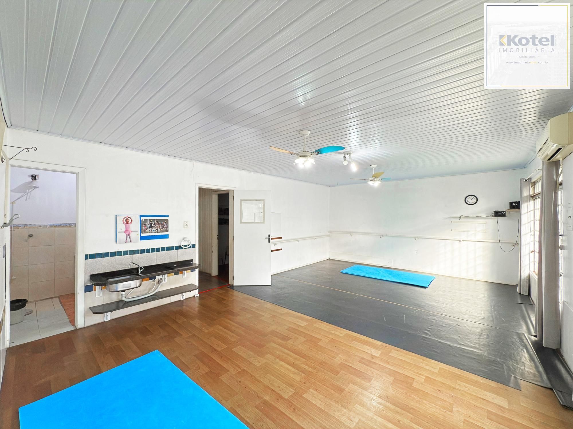 Excelente casa residencial/Comercial para vender no bairro cristo Redentor