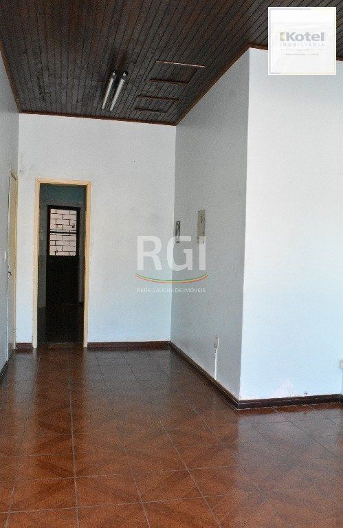 Loja para Venda - 230.6m², 0 dormitórios, 1 vaga - Camaquã