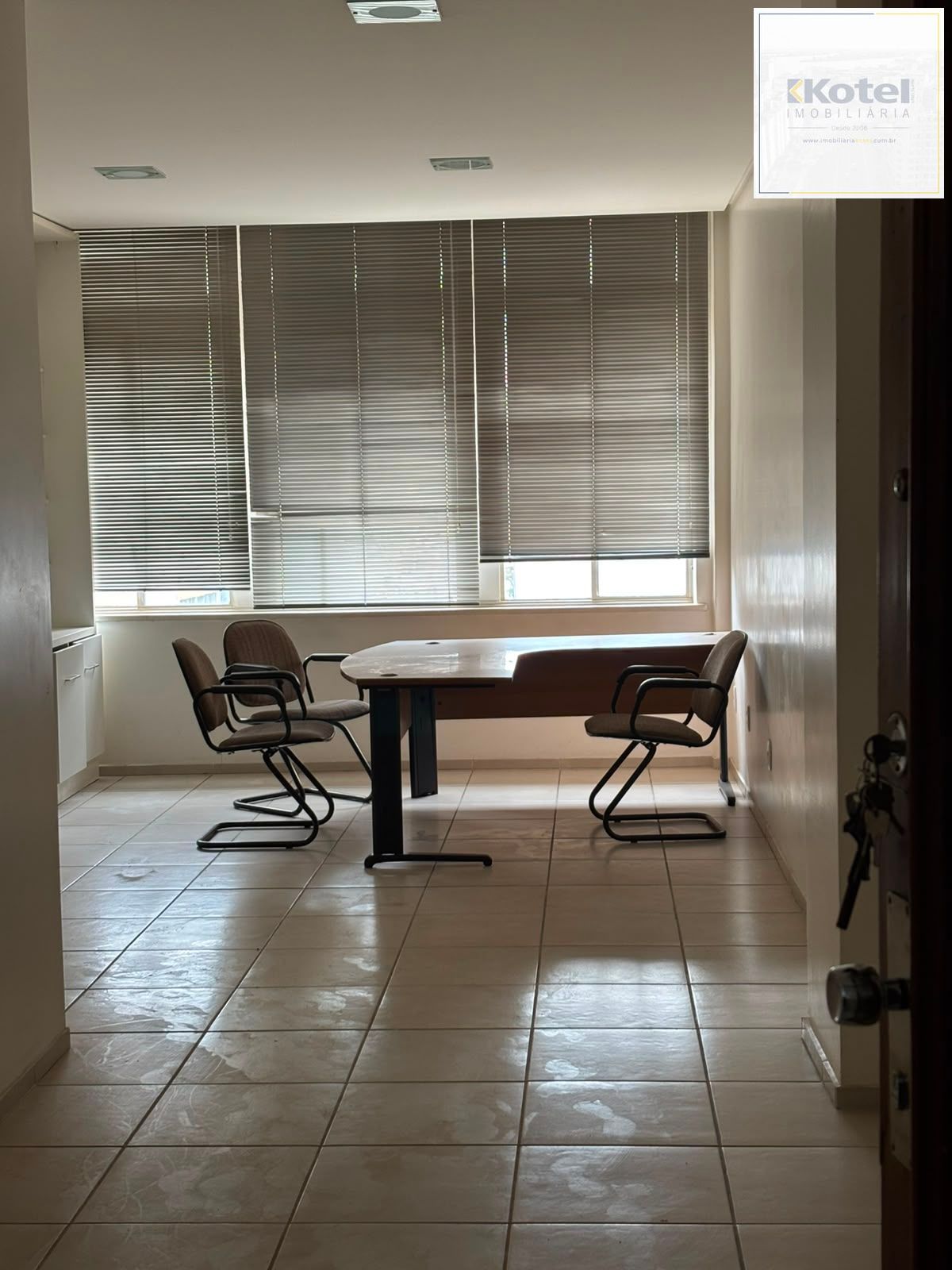 Não Perca!!! Excelente Conjunto Comercial no Centro de Porto Alegre!!! Valor exclusivo de R$ 185.000,00!!! — foto 4